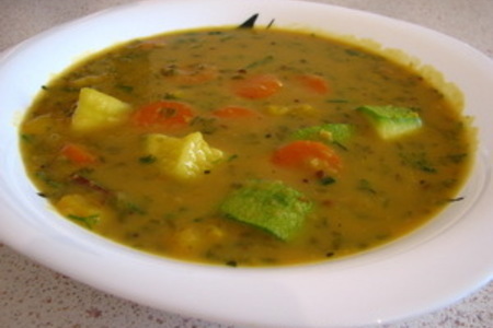 Фото к рецепту: Дал- восточный суп из бобовых