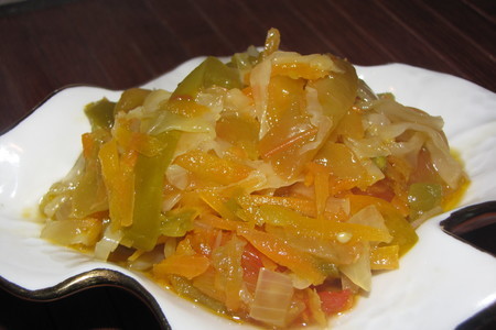 Салат "балатонский" консервированный из зелёных помидор