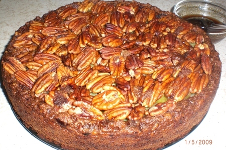Фото к рецепту: Овсяный пирог с киви и орехами