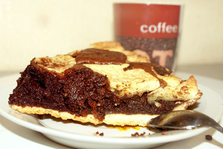 Теплый пирог с шоколадом