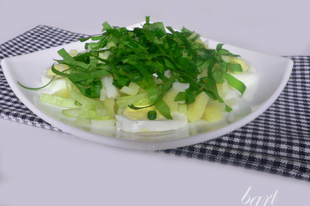 Картофельный салат со щавелем.