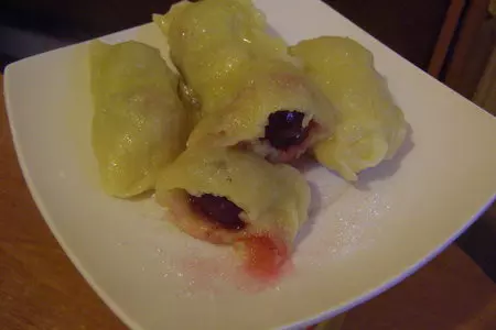 Вишневые варенички