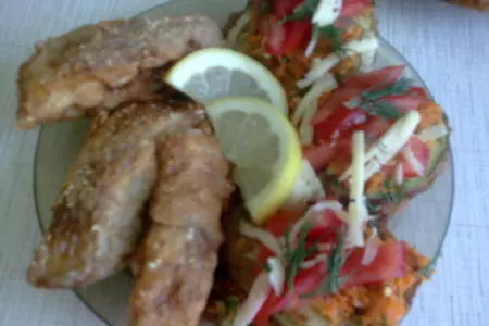Тилапия жареная с кунжутом и  овощами