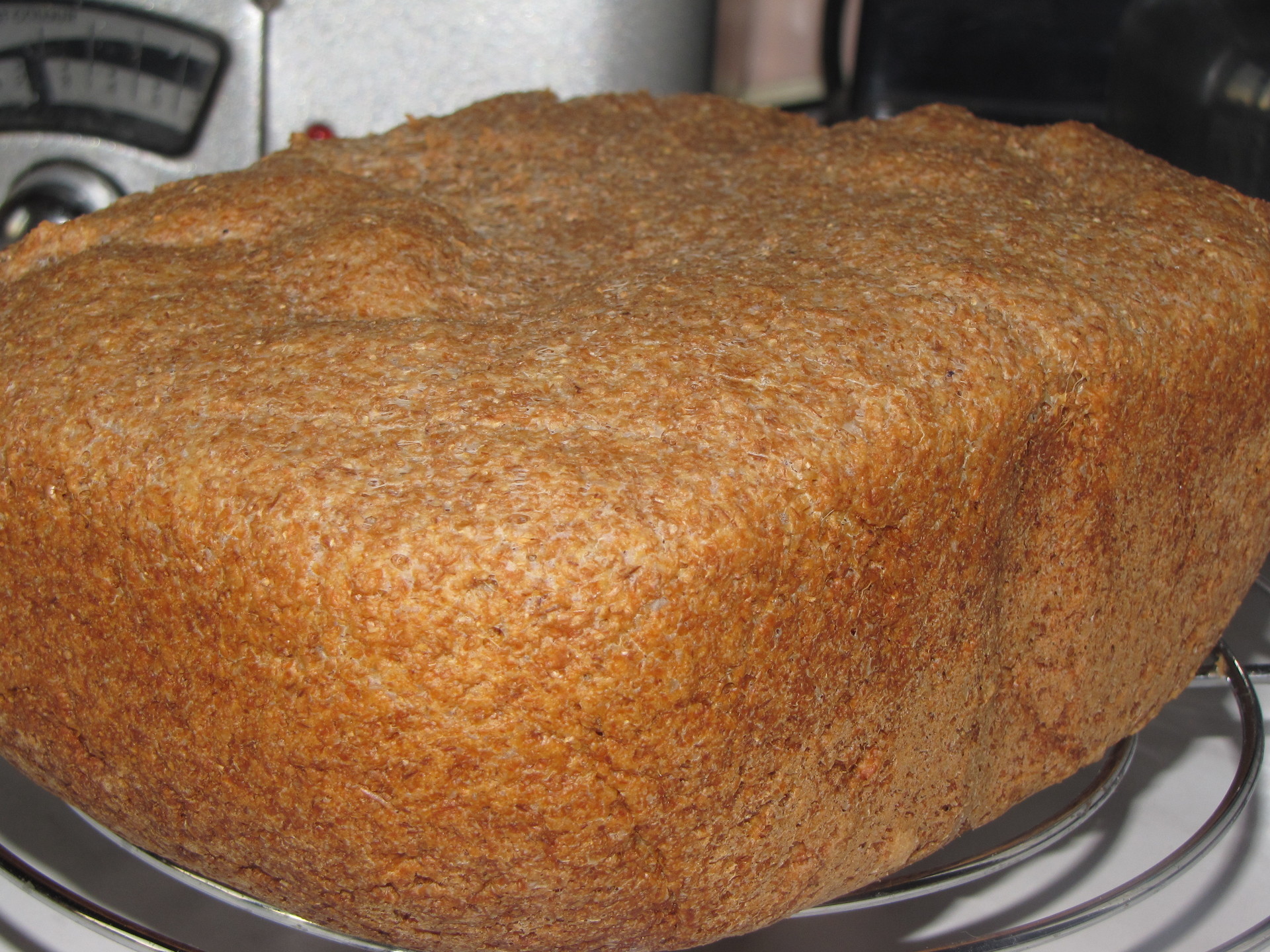 Рецепты хлебопечки с отрубями. Хлеб с отрубями в хлебопечке рецепт на 750 грамм. Рецепт хлеба с отрубями в хлебопечке. Торт из отрубей в микроволновке Дюкан. Отрубной хлеб в хлебопечке рецепт.