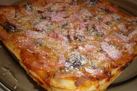 Пицца (слоеное тесто)