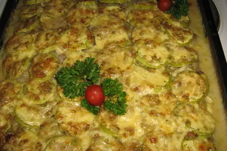 Запеканка из кабачков.