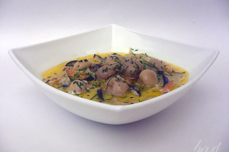 Фото к рецепту: Суп из баклажанов с грибами.
