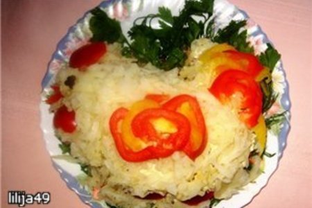 Фото к рецепту: Салат из печени "петушок"