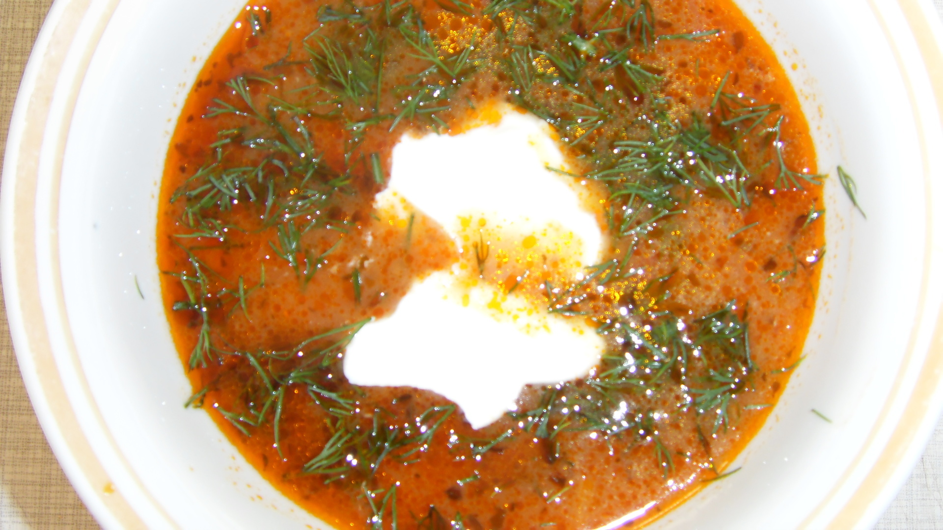 Ароматные суточные щи со сметаной