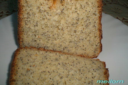 Молочный хлеб с кунжутом и маком