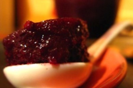 Фото к рецепту: Вишнёво-марципановый конфитюр с горьким шоколадом