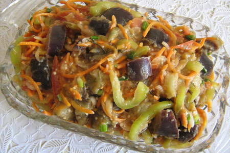 Фото к рецепту: Салат из баклажан"осенний"