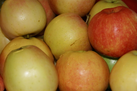 Фото к рецепту: Натуральный яблочный уксус.