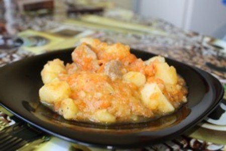 Фото к рецепту: Картошка с мясом