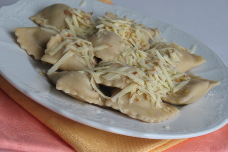 Фото к рецепту: Аньолотти по-фриулански. или итальянские вареники с картохой.
