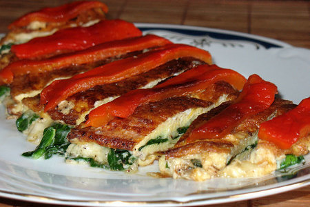 Омлет со шпинатом и моцареллой (omelette agli spinaci e mozzarella)