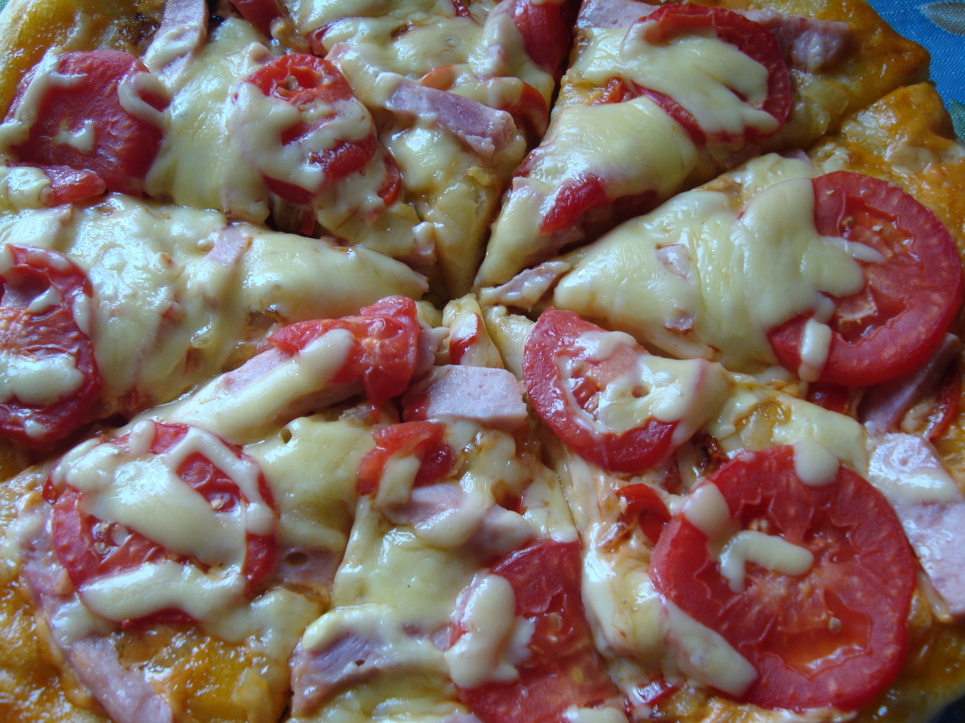 простая начинка для пиццы в домашних условиях с колбасой и сыром фото 96