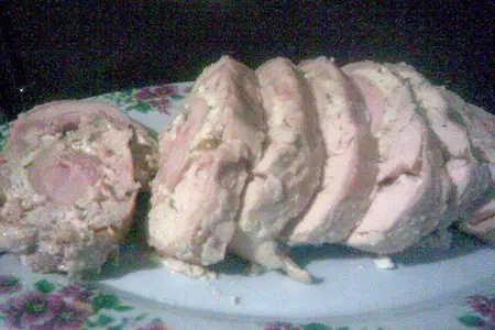 Пикантный куриный рулет