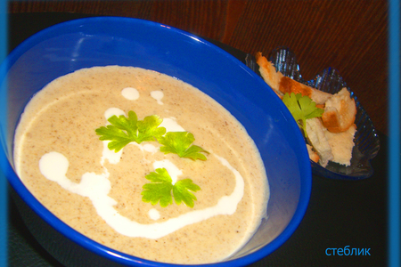 Суп-крем из шампиньонов с кокосовым молоком:)