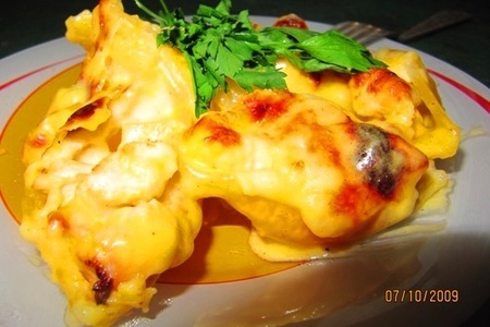 Конкильони(лумакони) с курицей, ананасами и сыром чеддер