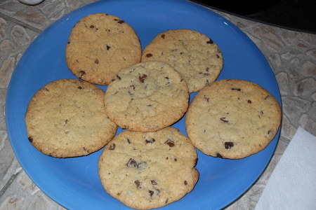 Фото к рецепту: Печенье "chocolate chip cookies"