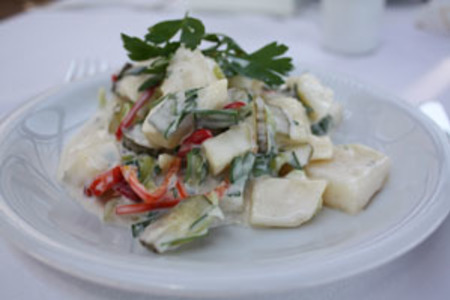 Фото к рецепту: Картофельный салат "легкий"