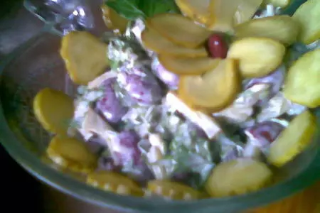 Салат из фасоли с петрушкой