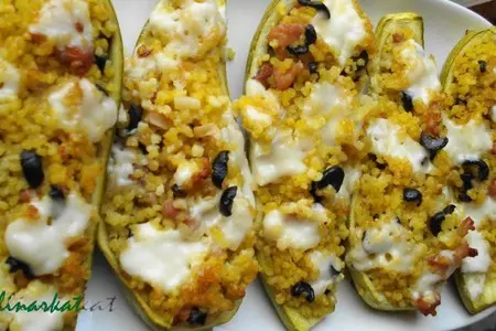 Кабачки, фаршированные пшеном