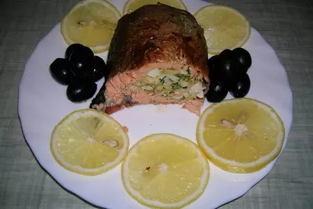 Форель  в воротнике из бекона, фаршированная.