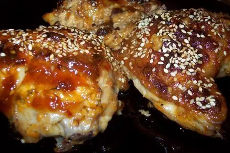 Куриные бёдра с яблочком.