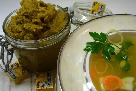 Овощная паста - хорошая альтернатива бульонным кубикам.