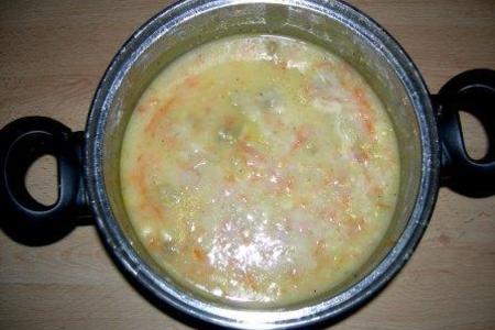 Фото к рецепту: Картофельный суп-пюре с грибами
