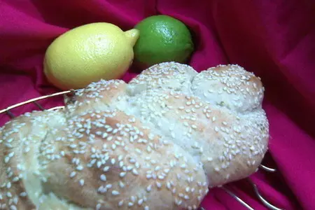 Хлебная косичка для аллочки. сдобная выпечка на закваске.