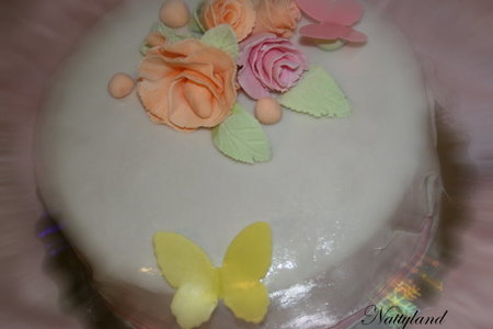 Фото к рецепту: Торт к дню рождения мамы. (тренировка)