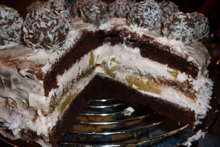 Фото к рецепту: Новогодний торт "винегрет", посвещенный всем кулинарам этого сайта