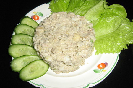 Фото к рецепту: Салат с курицей и авокадо.