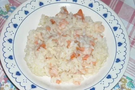 Ризотто с копченым лососем.