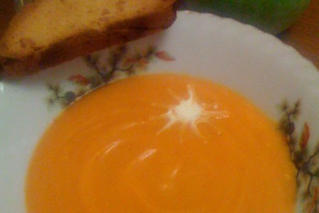 Фото к рецепту: Крем-суп из тыквы с сыром