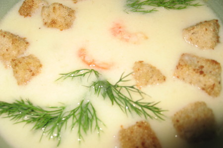 Простой и вкусный крем-суп с креветками.