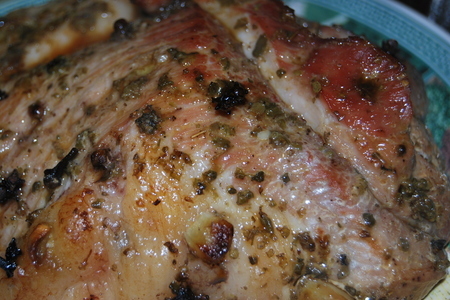 Фото к рецепту: Ароматнейшее мясо в рукаве с гвоздикой и душистым перцем