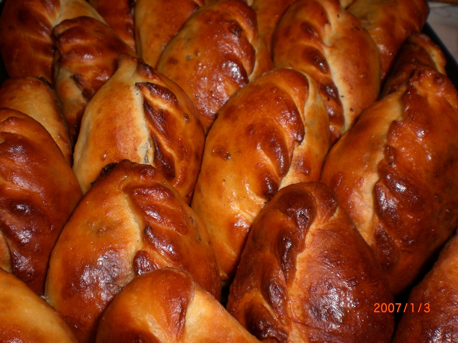 Пирожки с мясом - пошаговый рецепт с фото