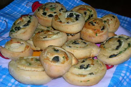 Быстрые плюшки с сыром