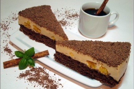 Шоколадный торт с крем-брюле и апельсиновыми вкраплениями  "на пике экстаза"...
