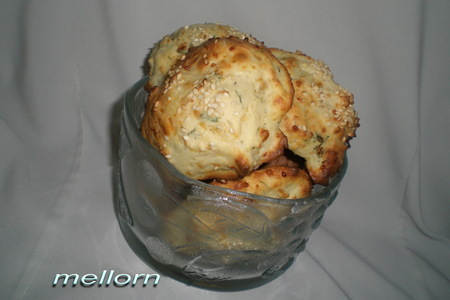 Фото к рецепту: Сырное печенье с укропом