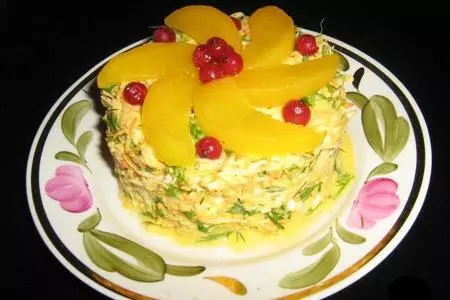 Овощной салат с постным ореховым соусом-майонезом.