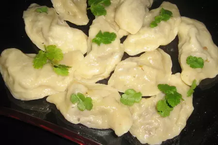 Постные вареники с гречкой и грибами.