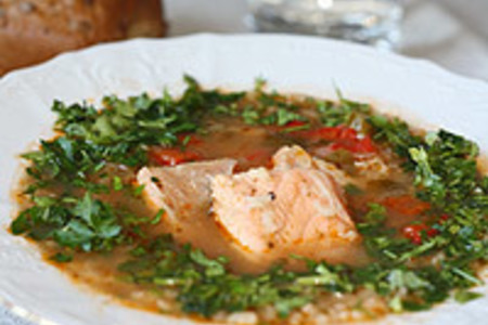Пикантный суп из лосося