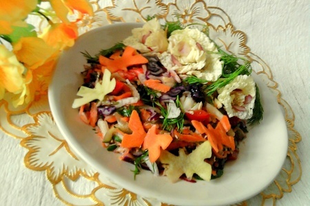 Витаминный салат "бабочки-цветочки"