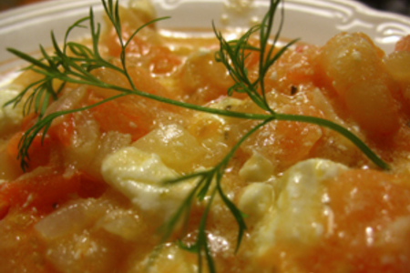 Фото к рецепту: Тушеные креветки с помидорами