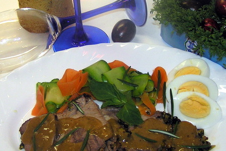 Фото к рецепту: Жаркое из ягненка с мятно-фисташковой корочкой. пасхальный обед.